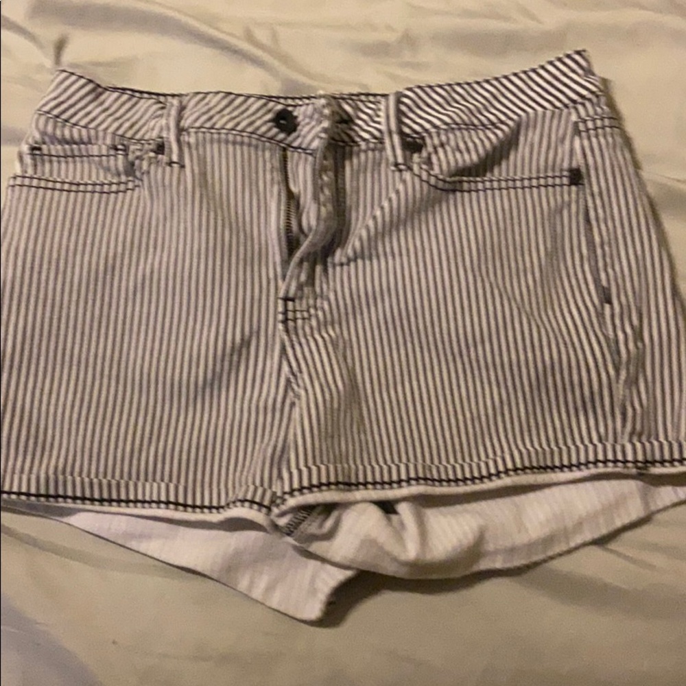 Black heart stipe shorts